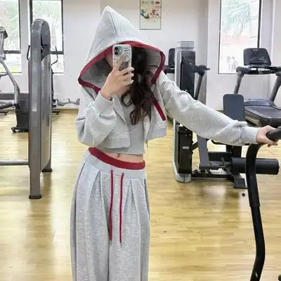 韦语